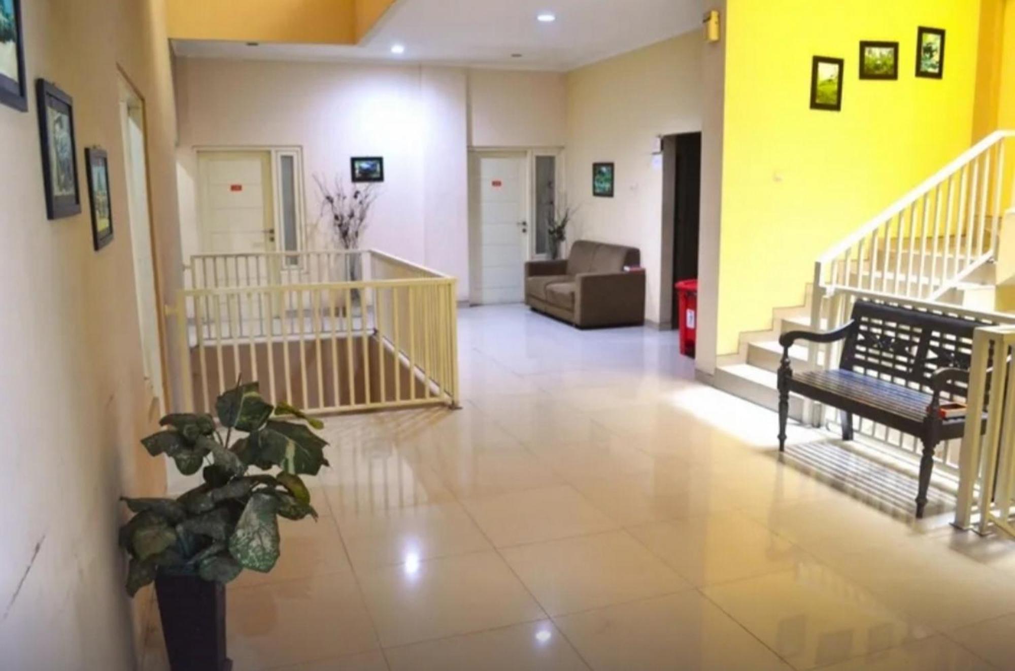 Blimbing  Reddoorz Near Plaza Araya Malang酒店 外观 照片